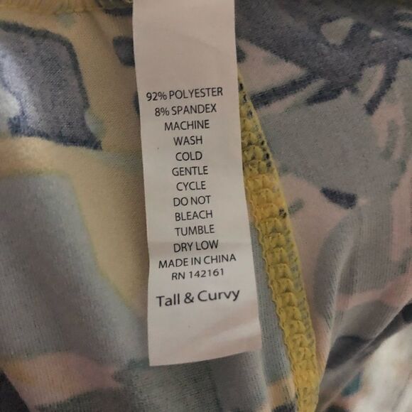 Lularoe Geometric TC Leggings  - Picture 3 of 4